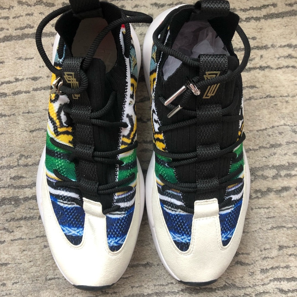 Triple 7 Notorious Racer shoe — tie dye mural pattern with chunky white base - Picture 4 of 14